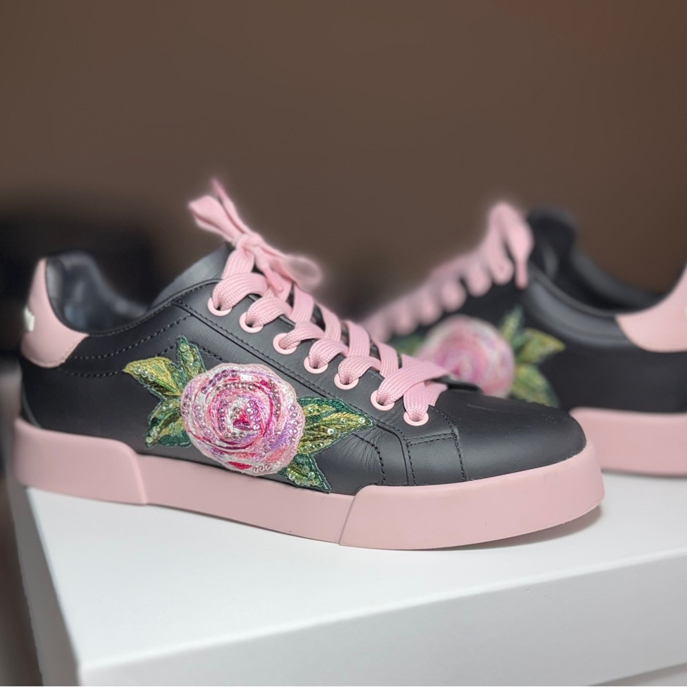 Dolce & Gabbana Black and Pink Floral Sneakers - Picture 4 of 6